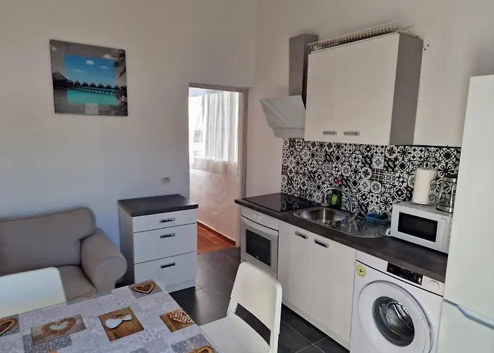Apartament Chayofita *
